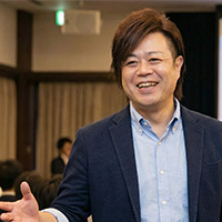 主催者：籔下忠士